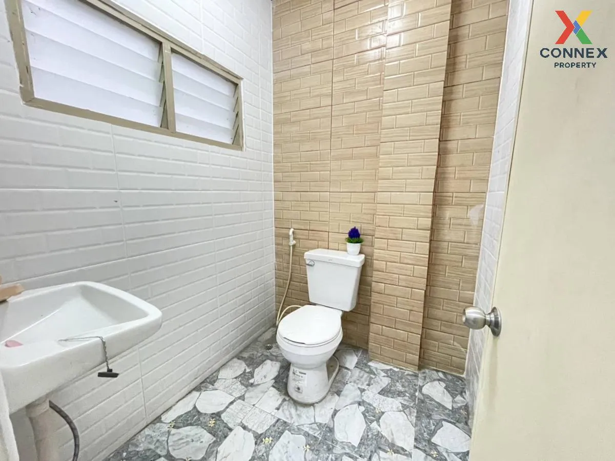 For Sale Townhouse/Townhome  , Lert Ubon Watcharapol Ramintra , newly renovated , Tha Raeng , Bang Khen , Bangkok , CX-108947