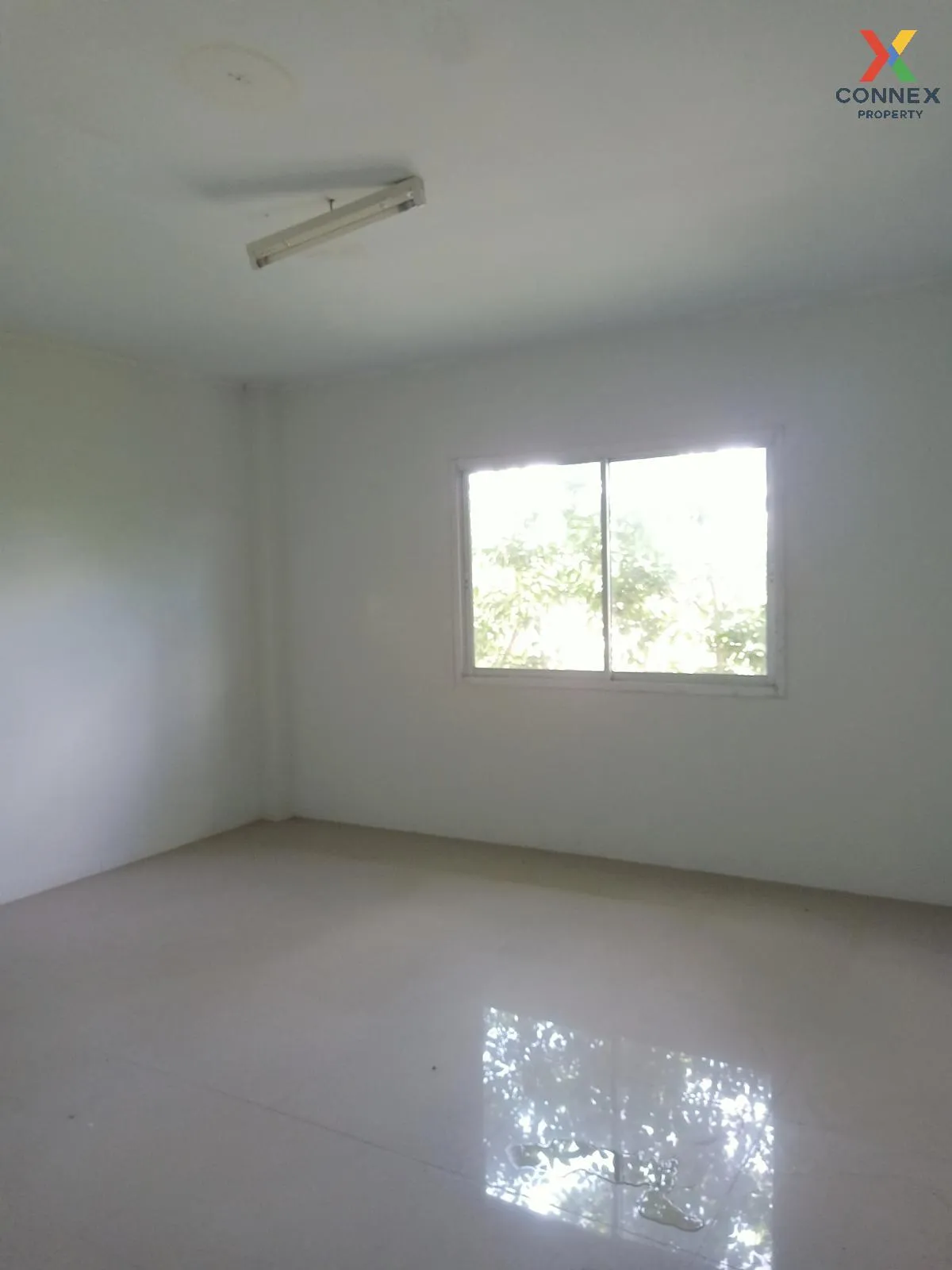 For Sale Commercial Building 3 Floors on Ratsadanusorn road , corner unit , Ratsada , Mueang Phuket , Phuket , CX-108989