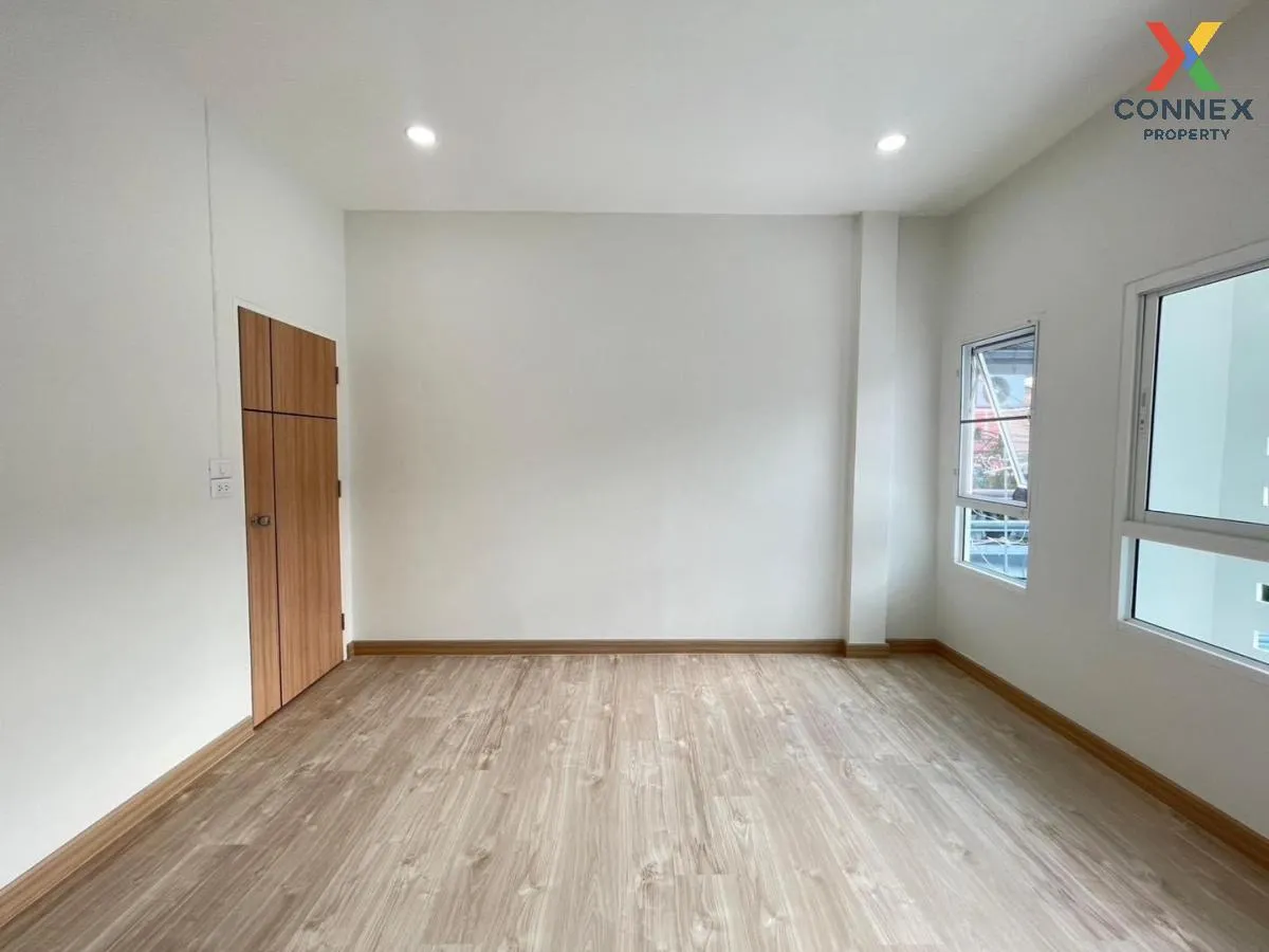 For Sale Townhouse/Townhome  , Klang Soi Village 2 , newly renovated , O Ngoen , Sai Mai , Bangkok , CX-109006