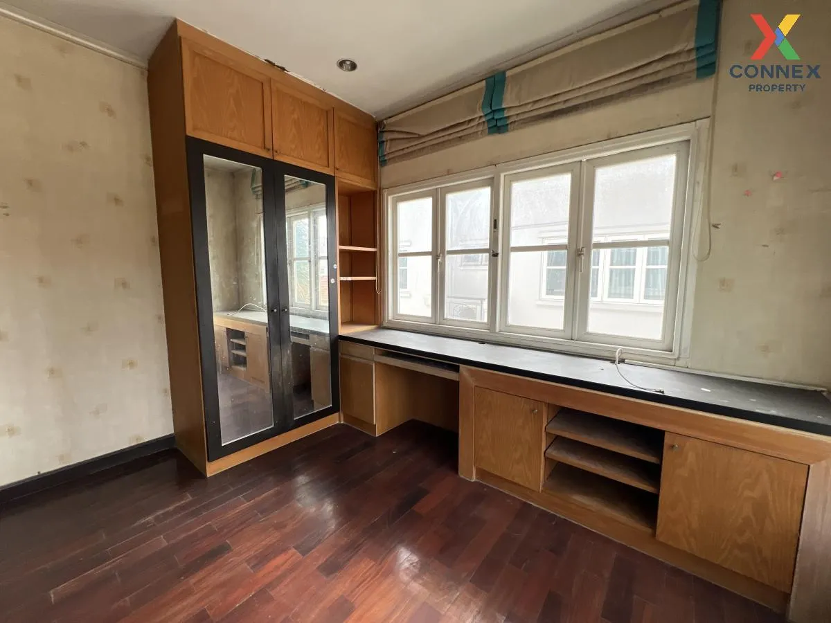 For Sale House , Passorn 7 The Elegance Rattanathibet , Bang Rak 