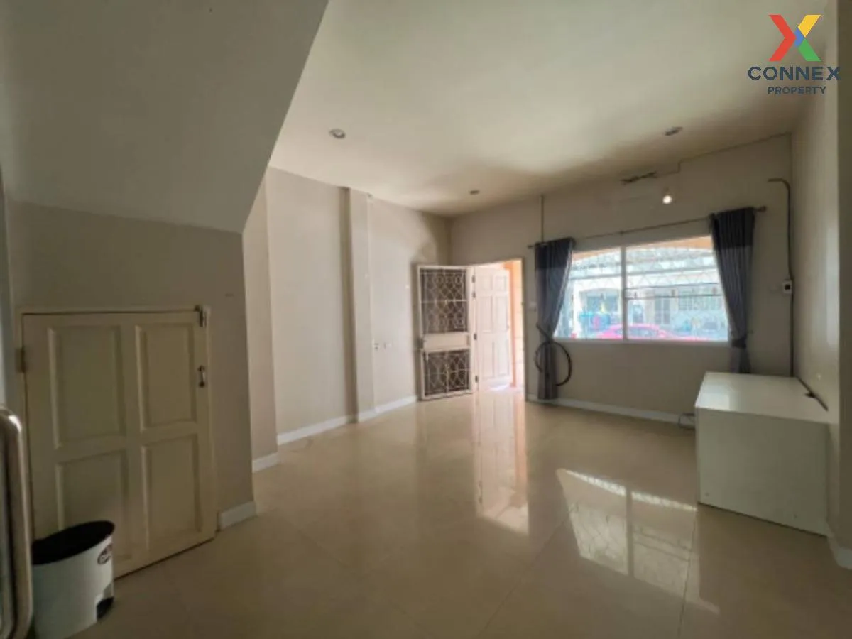 For Sale Townhouse/Townhome  , Prinluck Rama 2 , Samae Dam , Bang Khun Thian , Bangkok , CX-109110 3