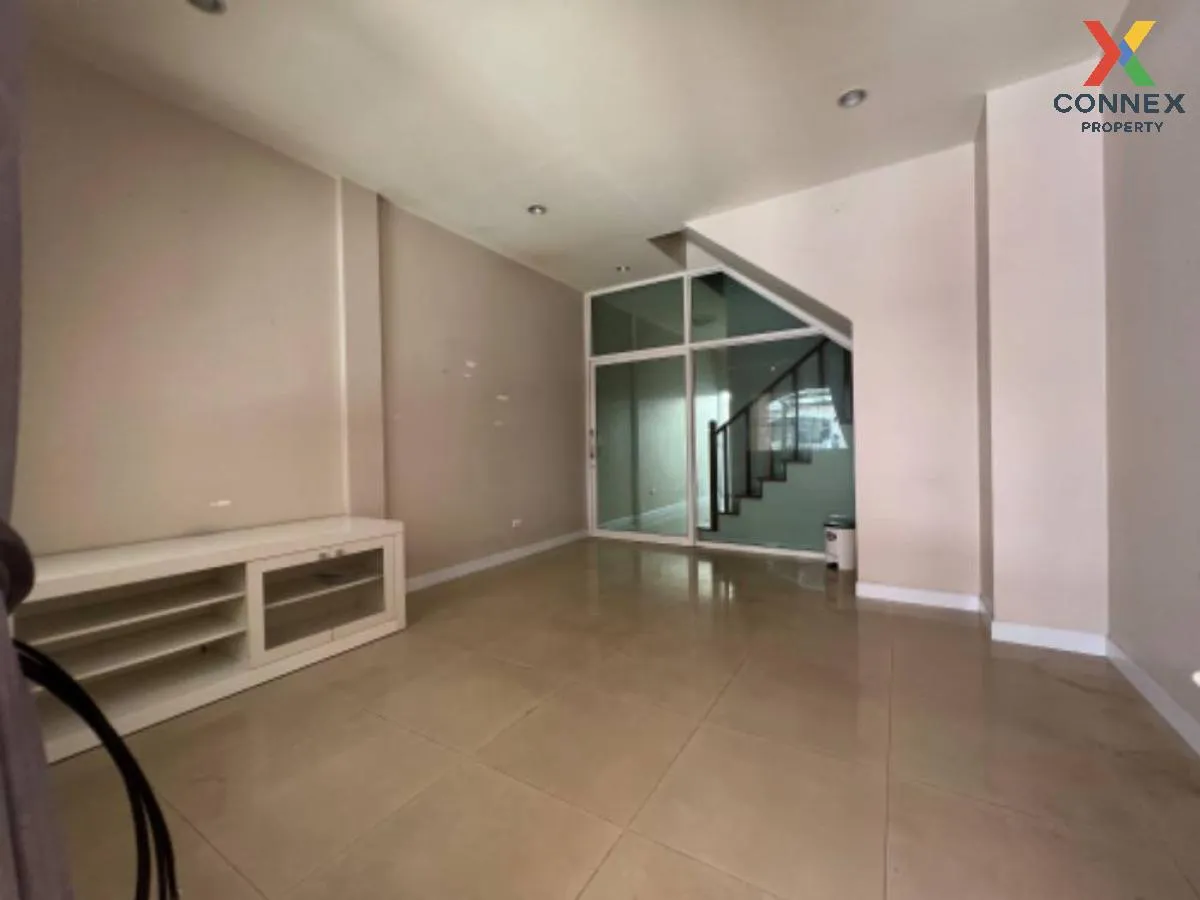 For Sale Townhouse/Townhome  , Prinluck Rama 2 , Samae Dam , Bang Khun Thian , Bangkok , CX-109110 4