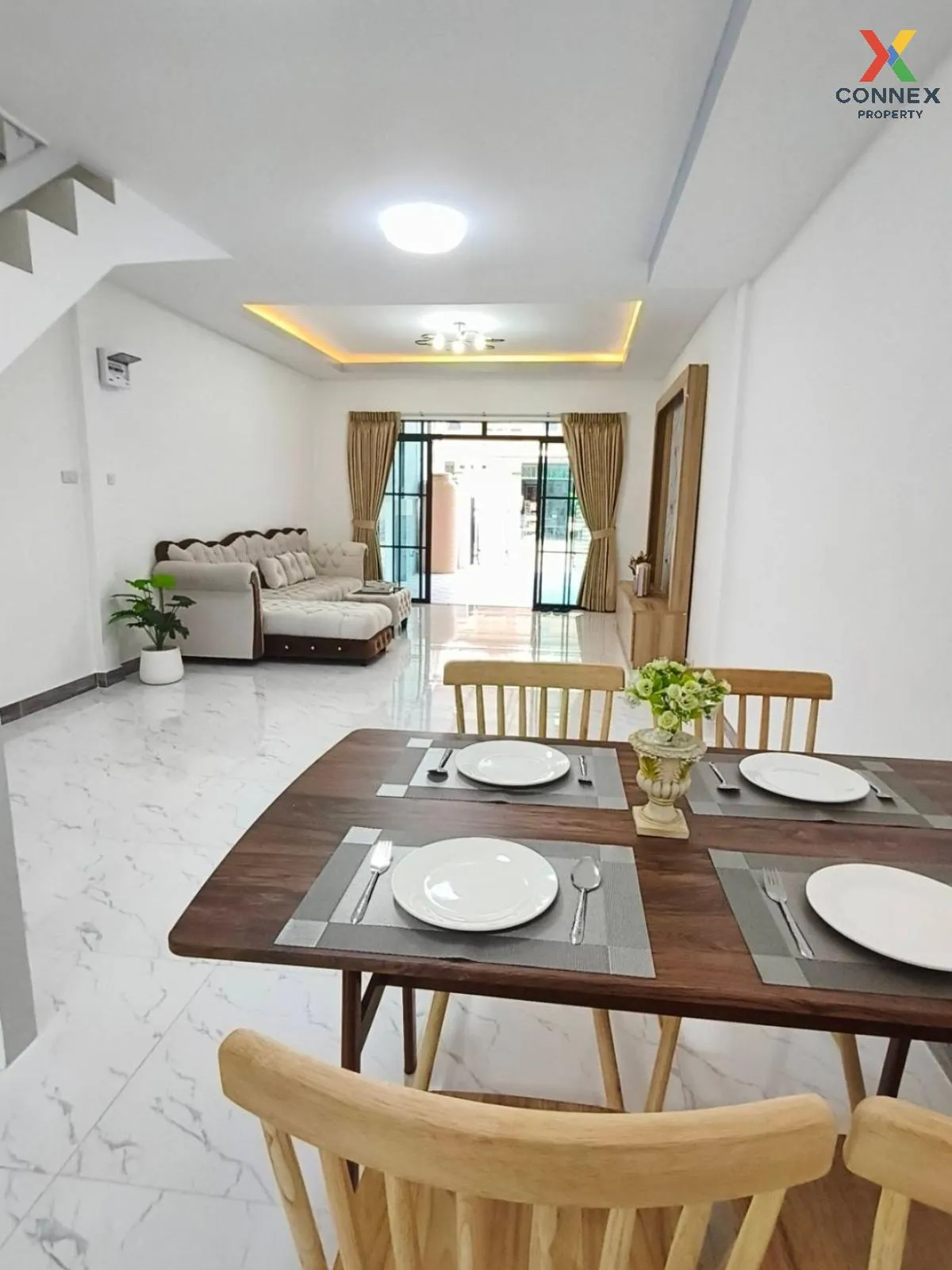 For Sale Townhouse/Townhome  , Wanarom Chalongkrung 24 , newly renovated , Thap Yao , Lat Krabang , Bangkok , CX-109204