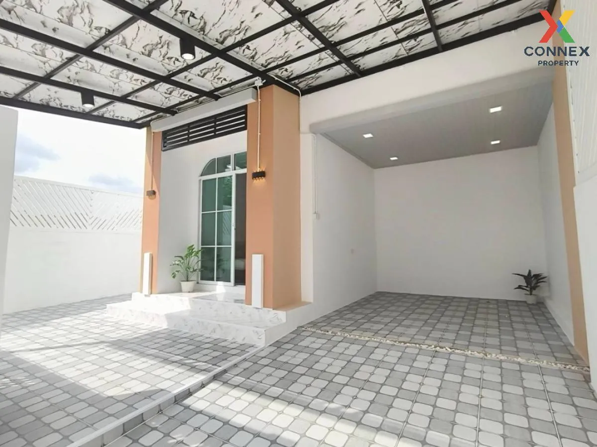 For Sale Townhouse/Townhome  , LANCEO RAMKHAMHAENG - wong waeng , corner unit , newly renovated , Khlong Song Ton Noon , Lat Krabang , Bangkok , CX-109265 2