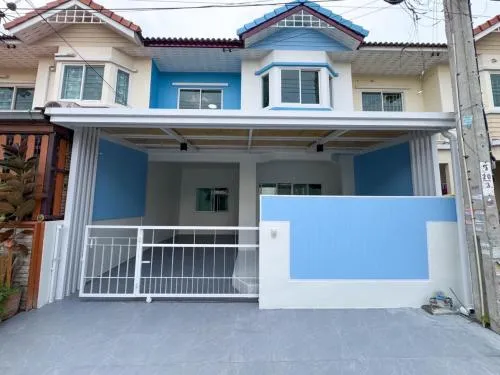 For Sale Townhouse/Townhome  , BAAN PISAN TEANTALAY 20 (2) , newly renovated , Samae Dam , Bang Khun Thian , Bangkok , CX-109470