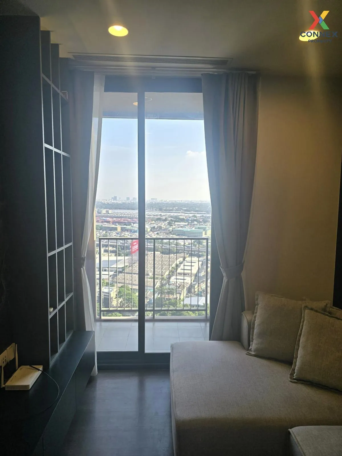 For Sale Condo , Oka Haus Sukhumvit 36 , high floor , river view , newly renovated , BTS-Thong Lo , Khlong Tan , Khlong Toei , Bangkok , CX-109862 3