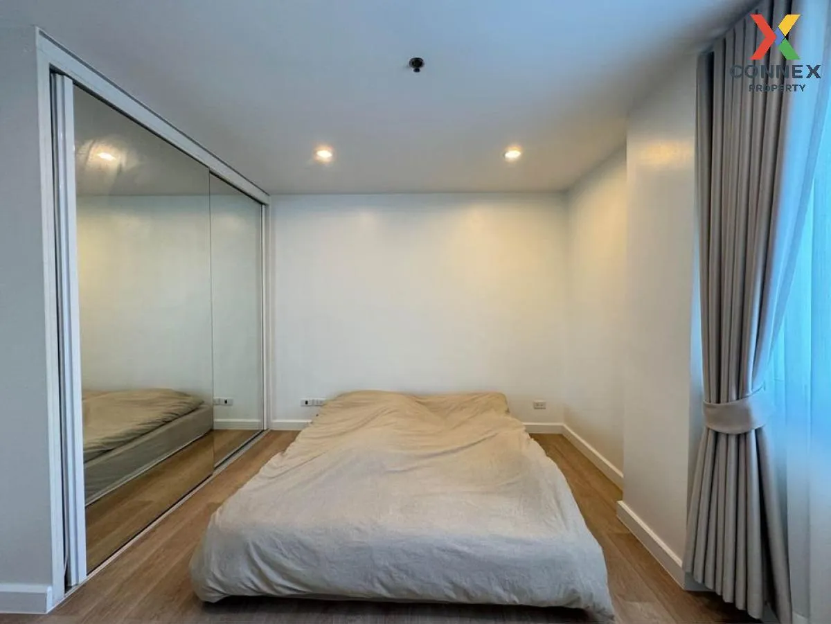 For Sale Condo , Baan Siri Silom , nice view , high floor , newly renovated , BTS-Surasak , Silom , Bang Rak , Bangkok , CX-109927