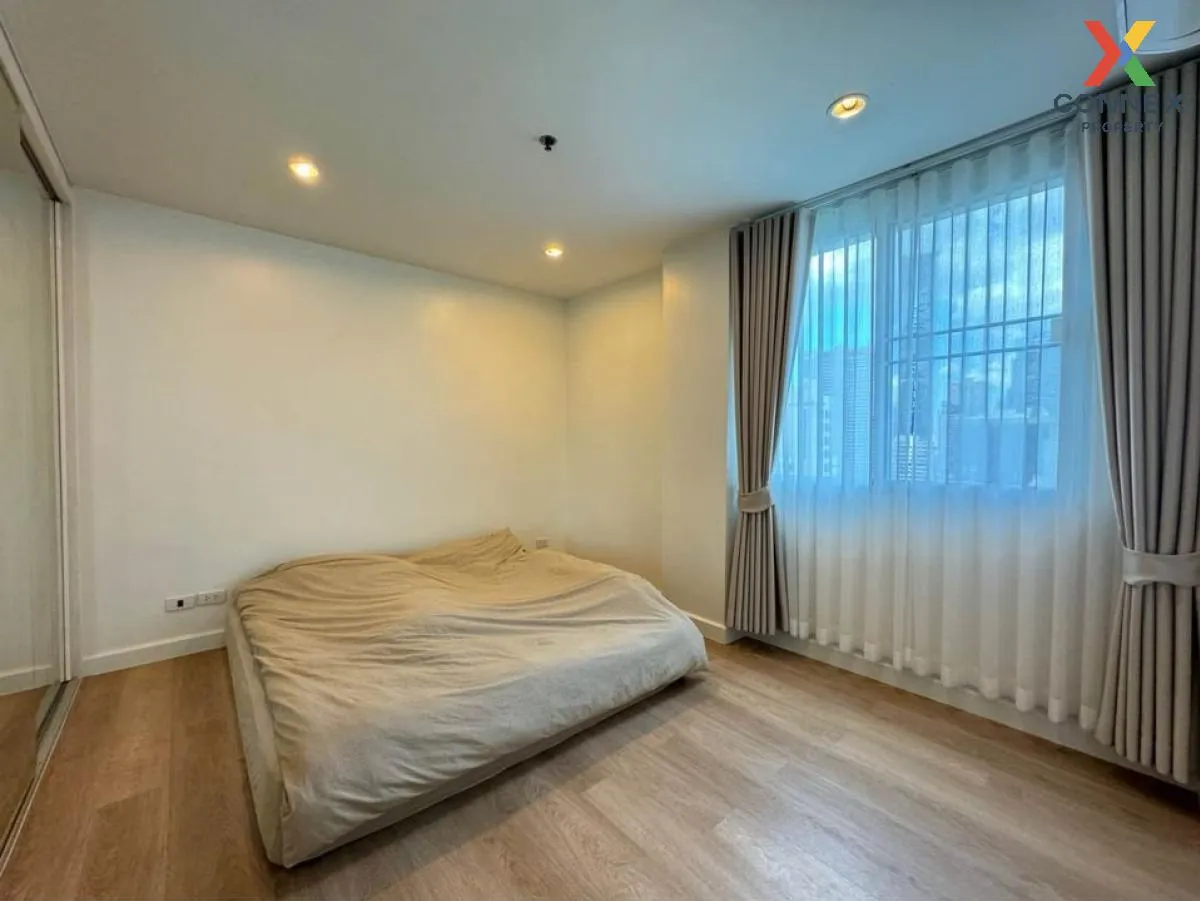 For Sale Condo , Baan Siri Silom , nice view , high floor , newly renovated , BTS-Surasak , Silom , Bang Rak , Bangkok , CX-109927 2