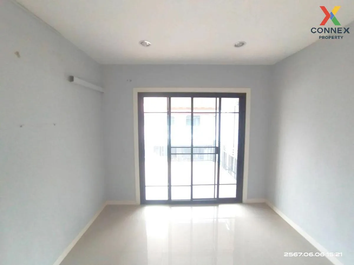 For Sale Townhouse/Townhome  , Baan Pruksa 3 Soi Watlatpladuk , Bang Khu Rat , Bang Bua Thong , Nonthaburi , CX-110063