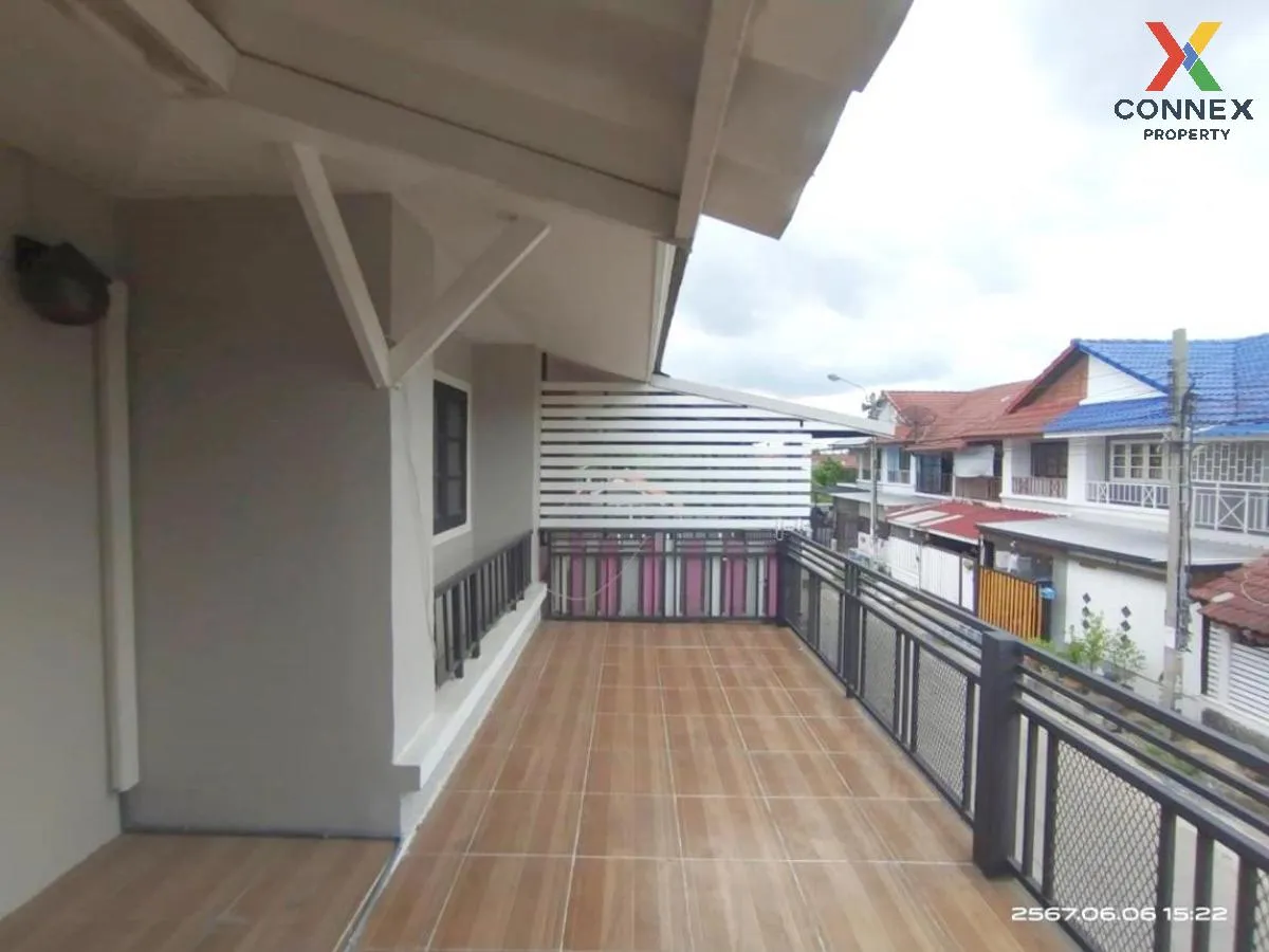 For Sale Townhouse/Townhome  , Baan Pruksa 3 Soi Watlatpladuk , Bang Khu Rat , Bang Bua Thong , Nonthaburi , CX-110063