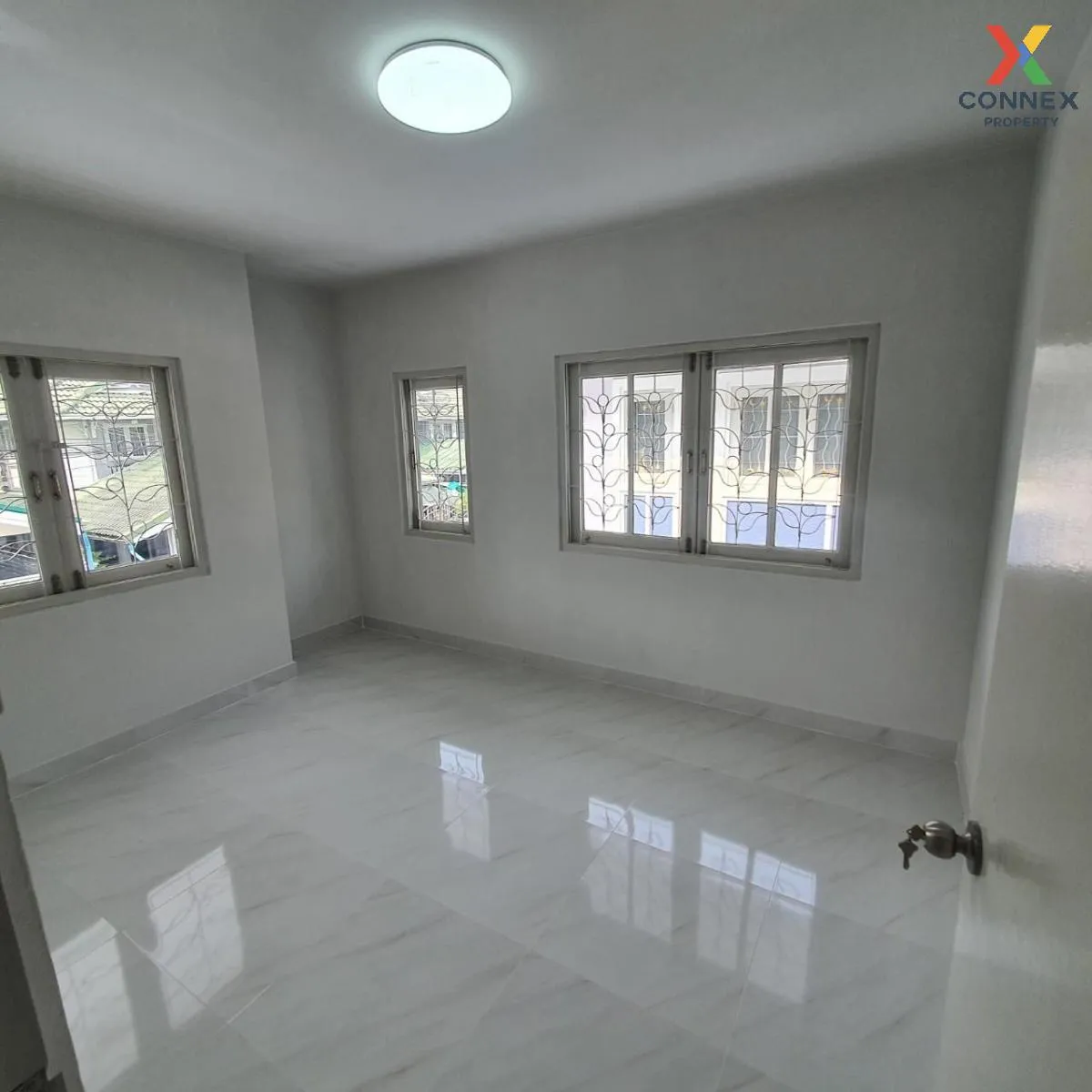 For Sale Townhouse/Townhome  , Baan Pruksa 12 Rangsit-Klong 3 , wide frontage , newly renovated , Khlong Sam , khlong Luang , Pathum Thani , CX-110149