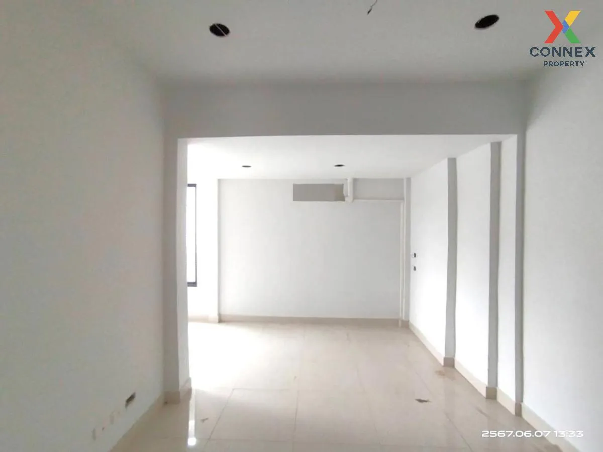 For Sale Townhouse/Townhome  , The Villa Bangbuathong , Bang Bua Thong , Bang Bua Thong , Nonthaburi , CX-110490