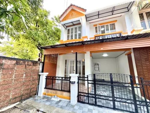 For Sale Townhouse/Townhome  , Budsarin Thonburirom Pracha Uthit 129 , newly renovated , Thung Khu , Thung Khu , Bangkok , CX-110652