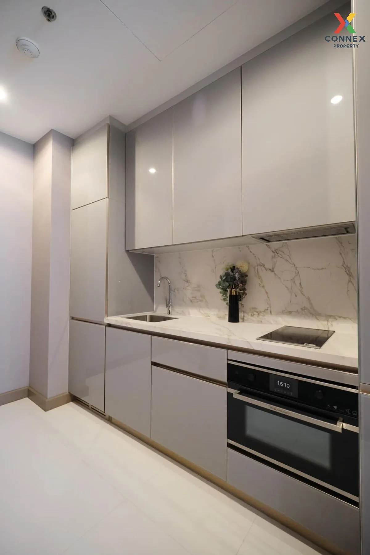 For Rent Condo , The Esse at Singha Complex , MRT-Phetchaburi , Bang Kapi , Huai Khwang , Bangkok , CX-110742 3