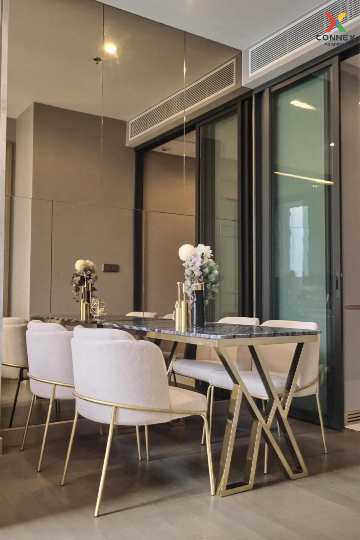 For Rent Condo , The Esse at Singha Complex , MRT-Phetchaburi , Bang Kapi , Huai Khwang , Bangkok , CX-110742 4