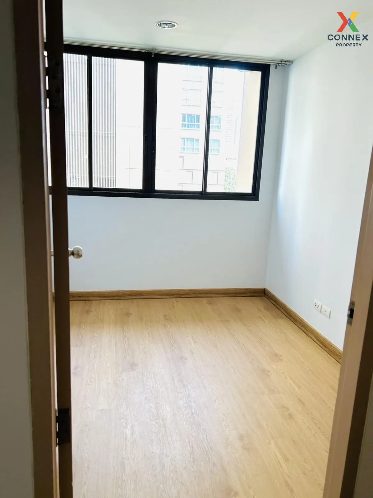 For Sale Condo , Ideo Blucove Sathorn , BTS-Wongwian Yai , Khlong Ton Sai , Khlong San , Bangkok , CX-110983