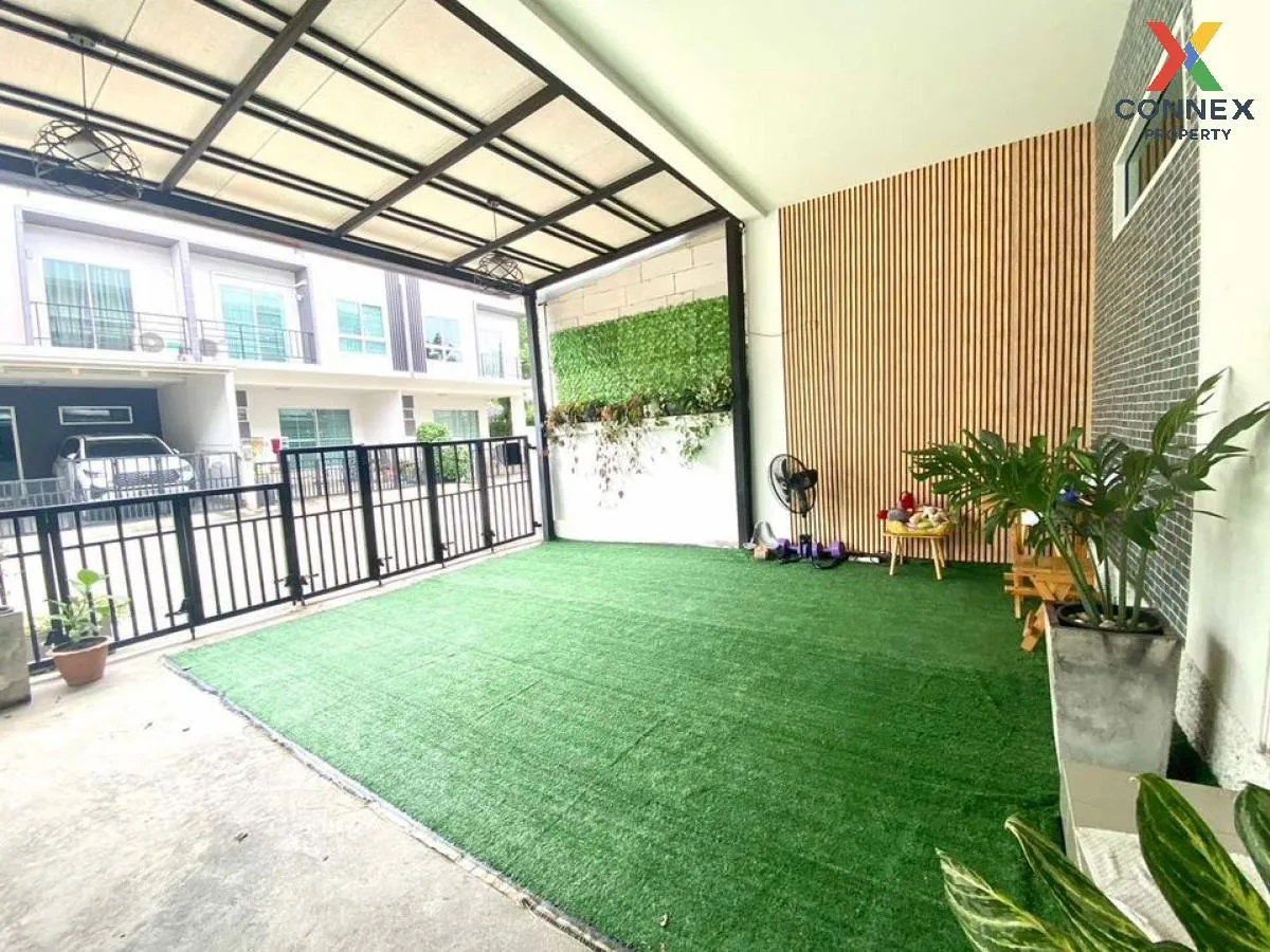 For Sale Townhouse/Townhome  , The Trust Town Wongwaen - Lamlukka , Bueng Kham Phoi , Lam Luk Ka , Pathum Thani , CX-111021