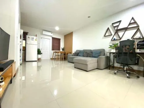 For Sale Townhouse/Townhome  , The Trust Town Wongwaen - Lamlukka , Bueng Kham Phoi , Lam Luk Ka , Pathum Thani , CX-111021