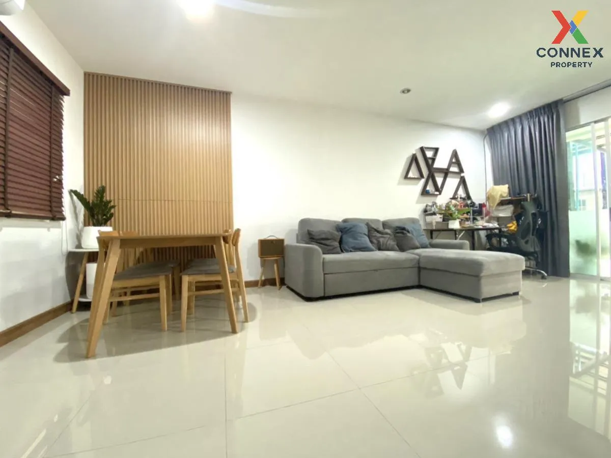 For Sale Townhouse/Townhome  , The Trust Town Wongwaen - Lamlukka , Bueng Kham Phoi , Lam Luk Ka , Pathum Thani , CX-111076 4