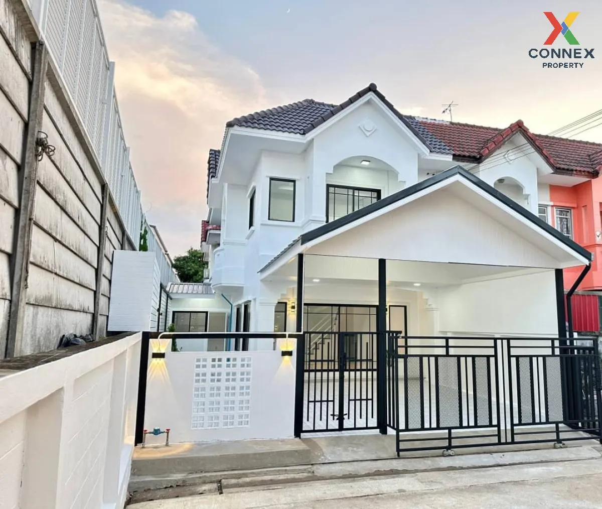 For Sale Townhouse/Townhome  , Issara Rattanathibet , corner unit , newly renovated , MRT-Sai Ma , Tha It , Pak Kret , Nonthaburi , CX-111448 2