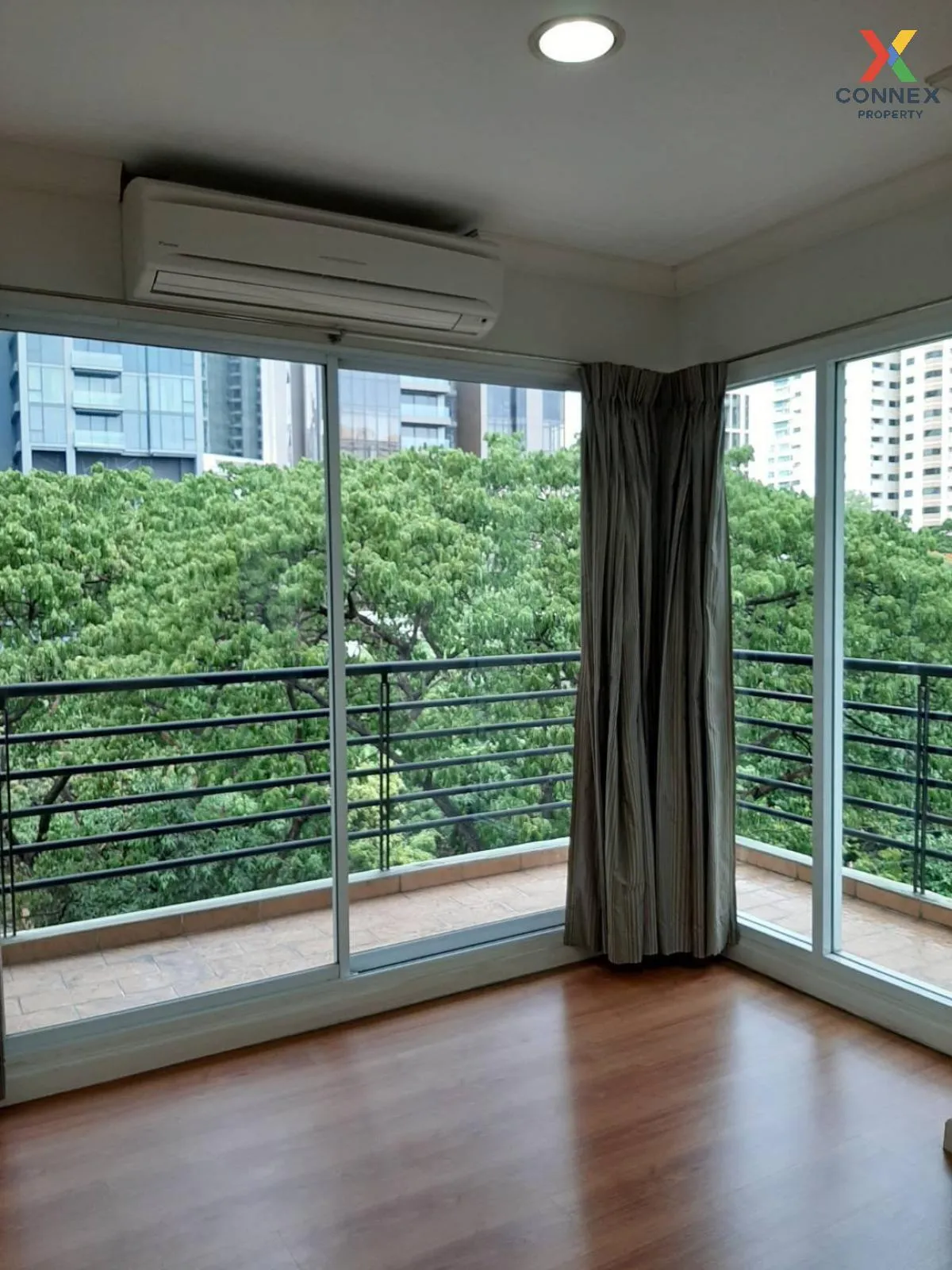 For Rent Condo , Lumpini Suite Sukhumvit 41 , BTS-Phrom Phong , Khlong Tan Nuea , Watthana , Bangkok , CX-111479