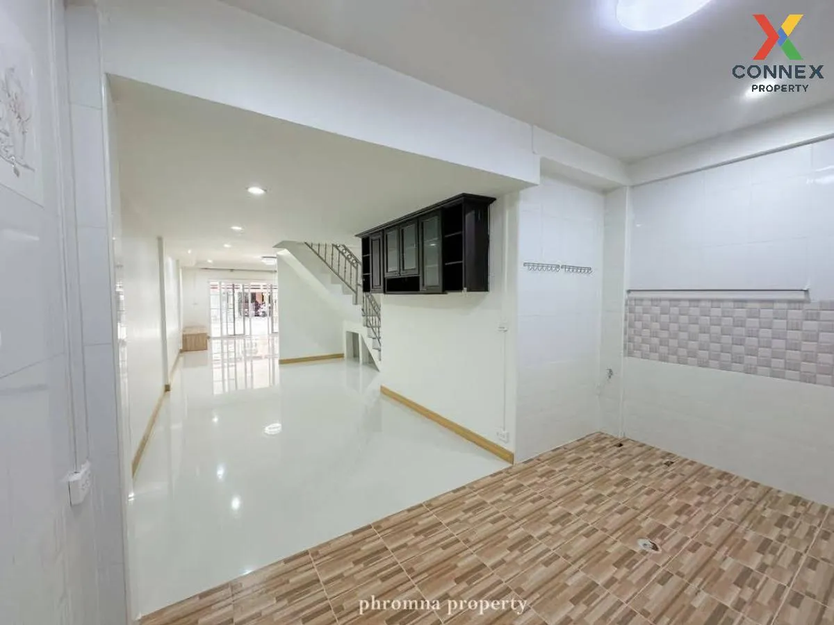 For Sale Townhouse/Townhome  , Baan Pim Thong , newly renovated , Khlong Chao Khun Sing , Wang Thong Lang , Bangkok , CX-112069