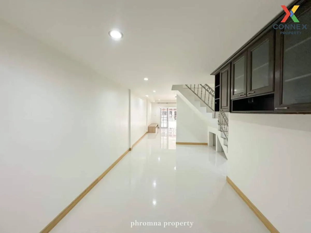 For Sale Townhouse/Townhome  , Baan Pim Thong , newly renovated , Khlong Chao Khun Sing , Wang Thong Lang , Bangkok , CX-112069