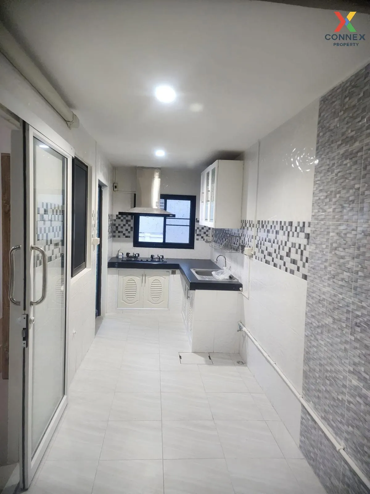 For Sale Townhouse/Townhome  , Pleno Suksawat-Prachauthit 60 , corner unit , Thung Khu , Thung Khu , Bangkok , CX-112411 4