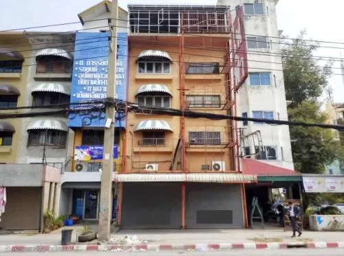 For Sale For sale: 2 commercial buildings, 4.5 floors,  Phahon Yothin Road  , Khlong Nueng , khlong Luang , Pathum Thani , CX-112465