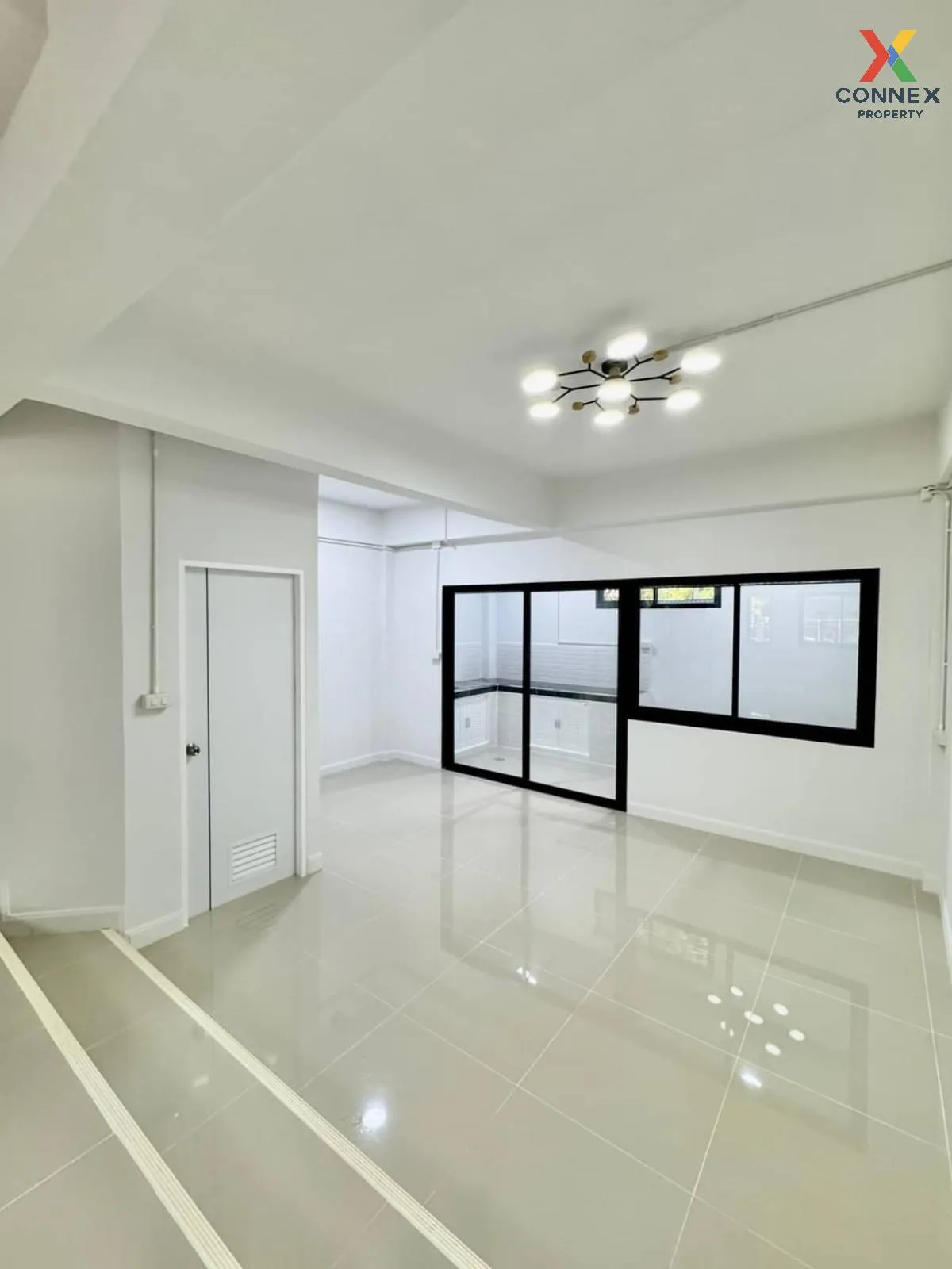 For Sale Townhouse/Townhome  , Buathongthani , corner unit , Bang Bua Thong , Bang Bua Thong , Nonthaburi , CX-112468