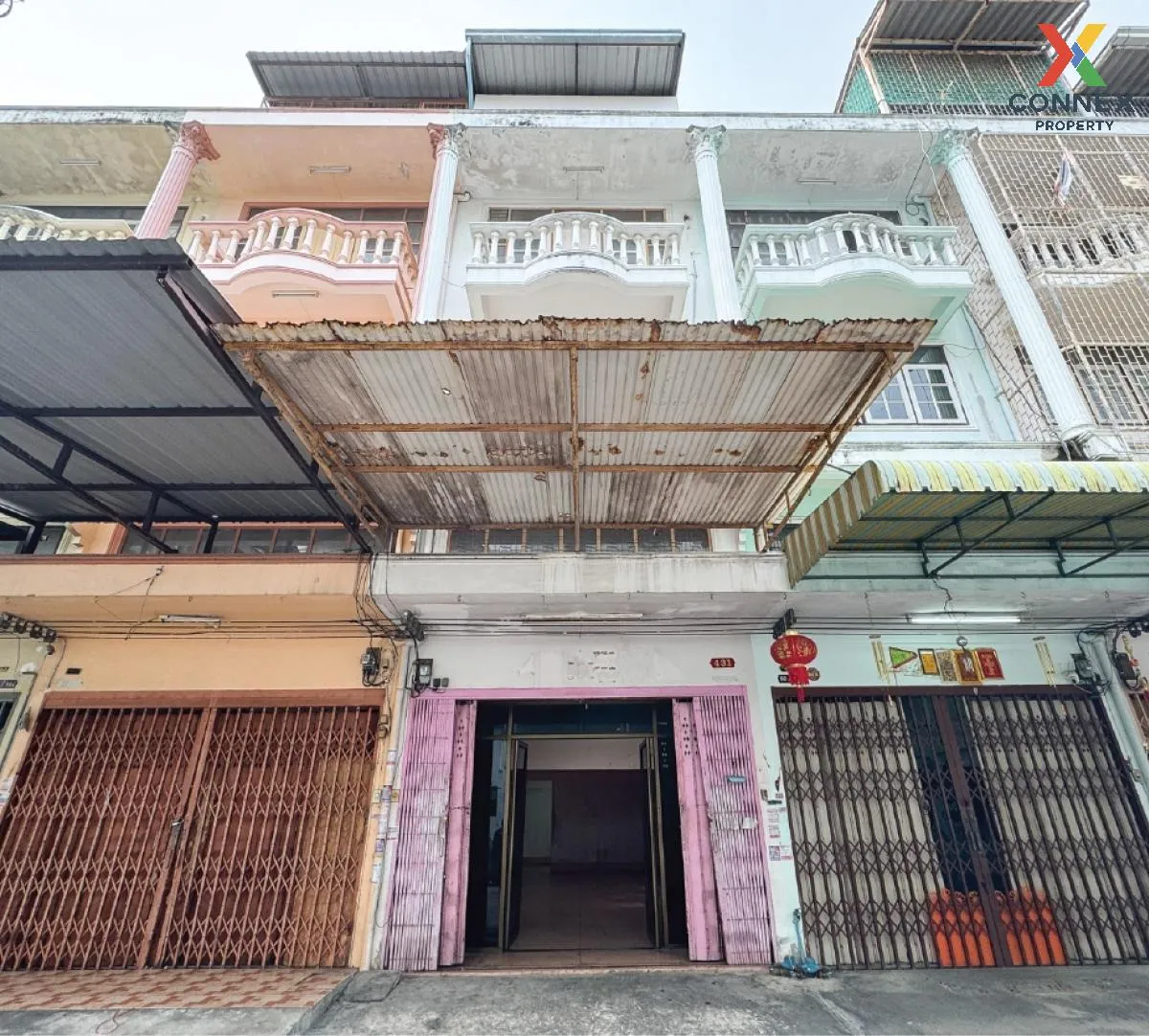 Commercial building for sale, Soi Phetkasem 42, width 4 meters, height 4 and a half floors. 1