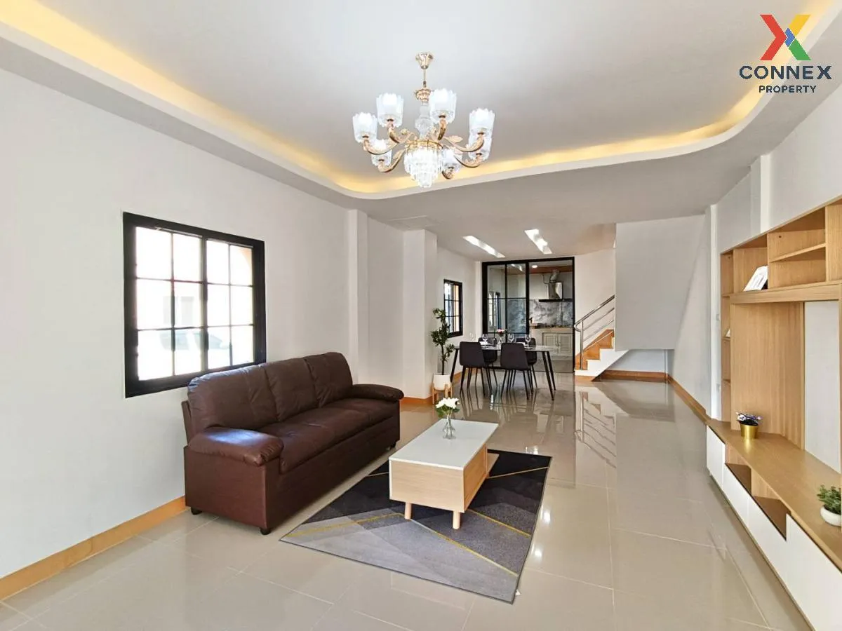 For Sale Townhouse/Townhome  , Baan Fueng Fah Villa 12 , newly renovated , Thepharak , Mueang Samut Prakan , Samut Prakarn , CX-113014