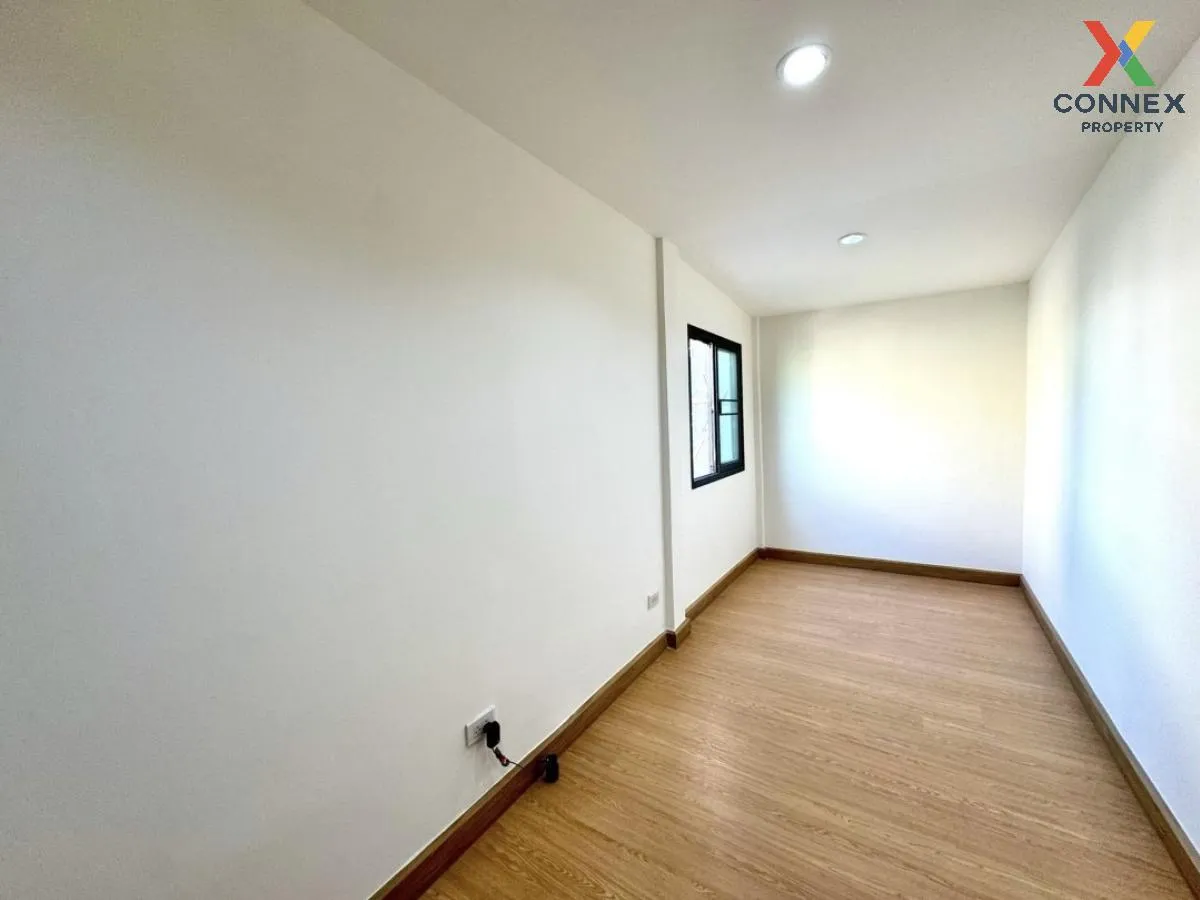 For Sale Townhouse/Townhome  , Rom Sai Village Khlong Lam Chiak 10 , Khlong Kum , Bung Kum , Bangkok , CX-113082