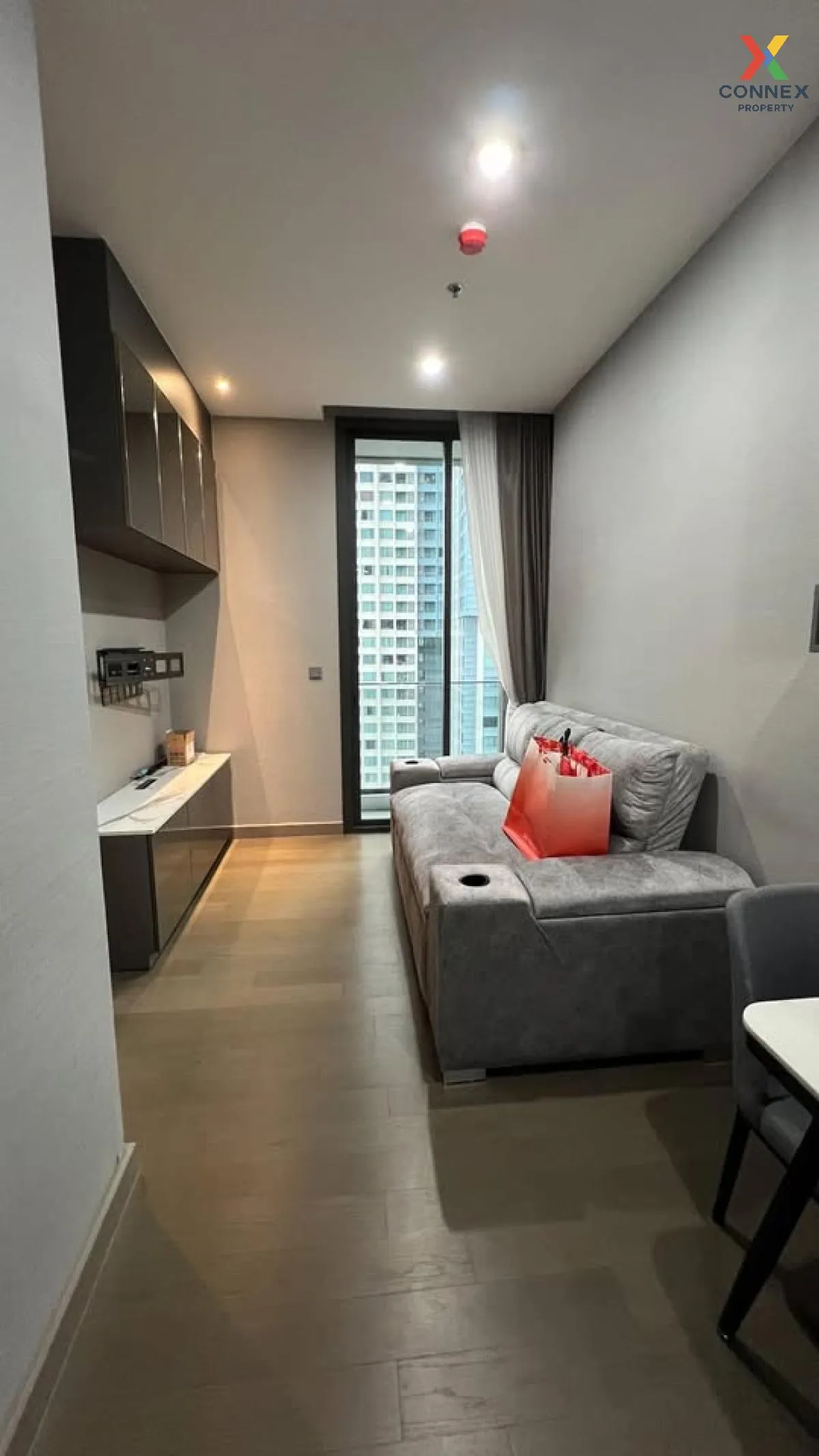 For Rent Condo , The Esse at Singha Complex , MRT-Phetchaburi , Bang Kapi , Huai Khwang , Bangkok , CX-113098 1