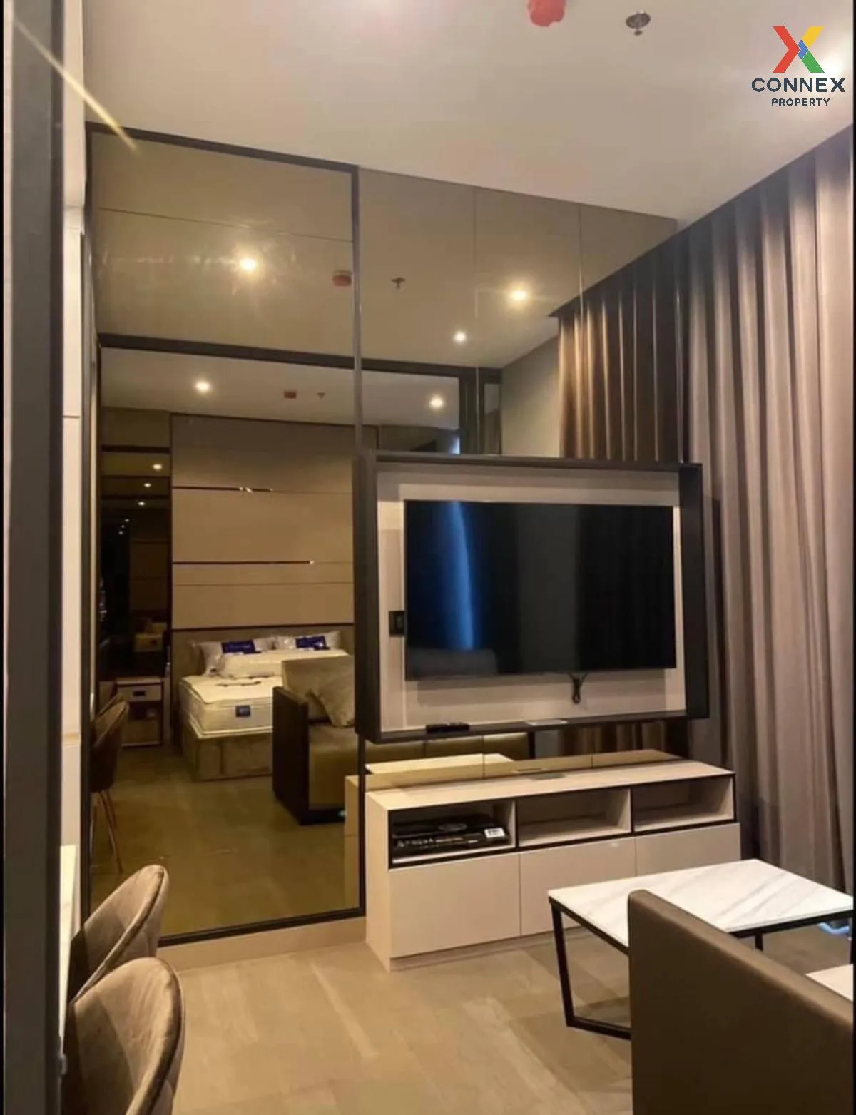 For Rent Condo , The Esse at Singha Complex , MRT-Phetchaburi , Bang Kapi , Huai Khwang , Bangkok , CX-113216 2