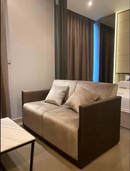 For Rent Condo , The Esse at Singha Complex , MRT-Phetchaburi , Bang Kapi , Huai Khwang , Bangkok , CX-113216