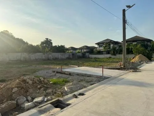 For Sale Land , BAAN KRITSANA RAMA 5 - KARNCHANAPHISEK , corner unit , Bang Khu Wiang , Bang Kruai , Nonthaburi , CX-113338