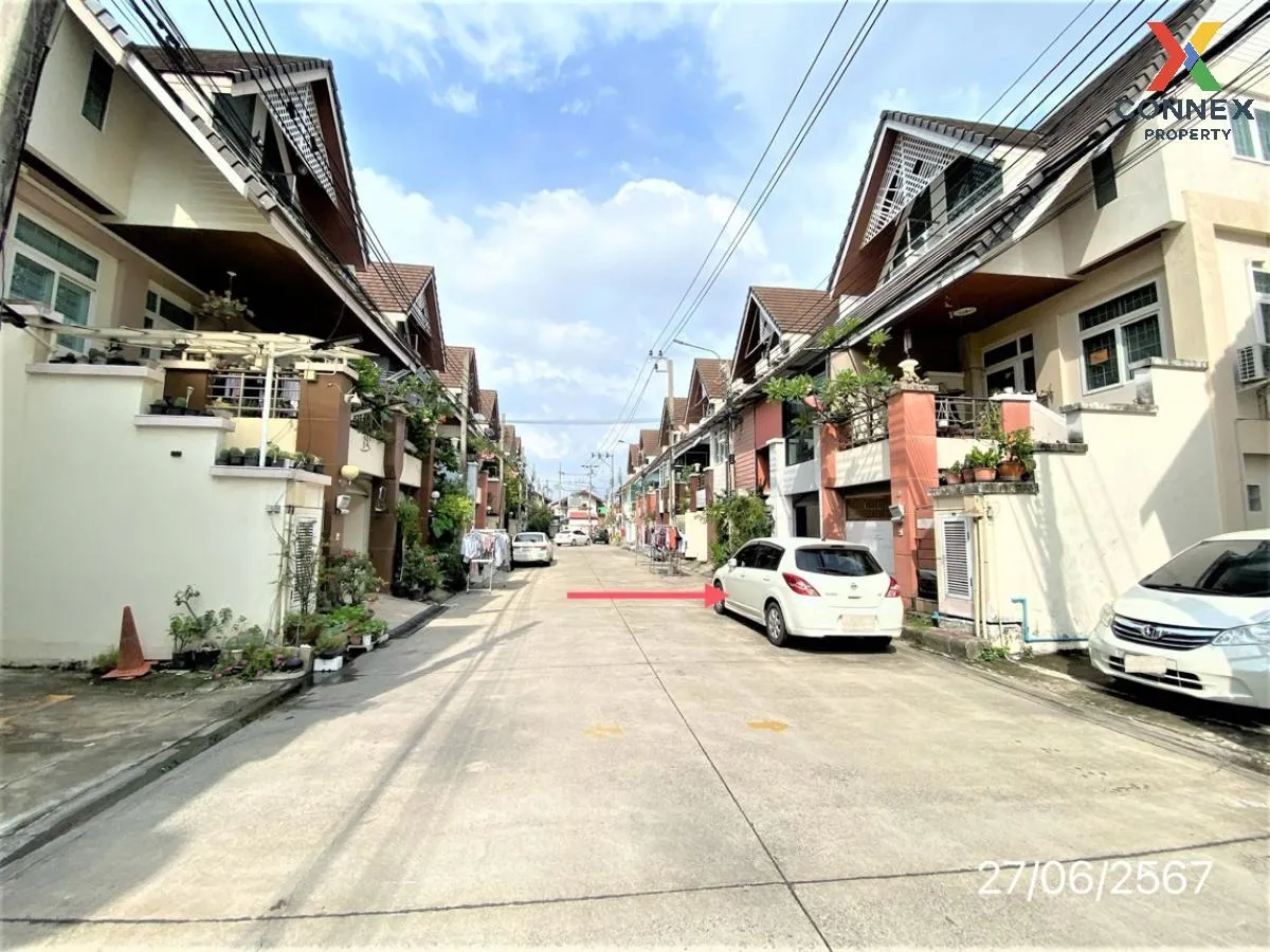 For Sale Townhouse/Townhome  , Merit Place Ladprao 87 , Khlong Chao Khun Sing , Wang Thong Lang , Bangkok , CX-113654