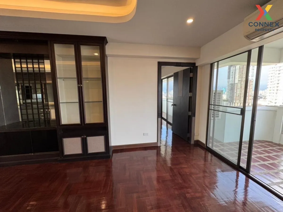 For Sale Condo , Riverside Villa Condominium 1 , nice view , river view , Bang Khlo , Bang Kho Laem , Bangkok , CX-113700