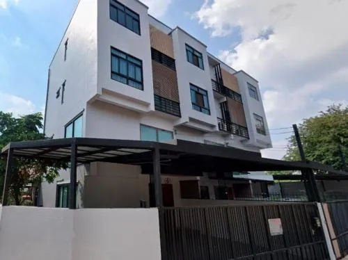 For Sale 3.5-storey detached house 250 sqm. Soi Lat Phrao 25 yeak 2 , Chankasem , Chatuchak , Bangkok , CX-113879