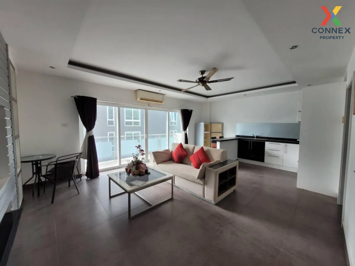 For Sale Condo , Tudor Court Condominium , corner unit , Nong Prue , Bang Lamung , Chon Buri , CX-114000 2