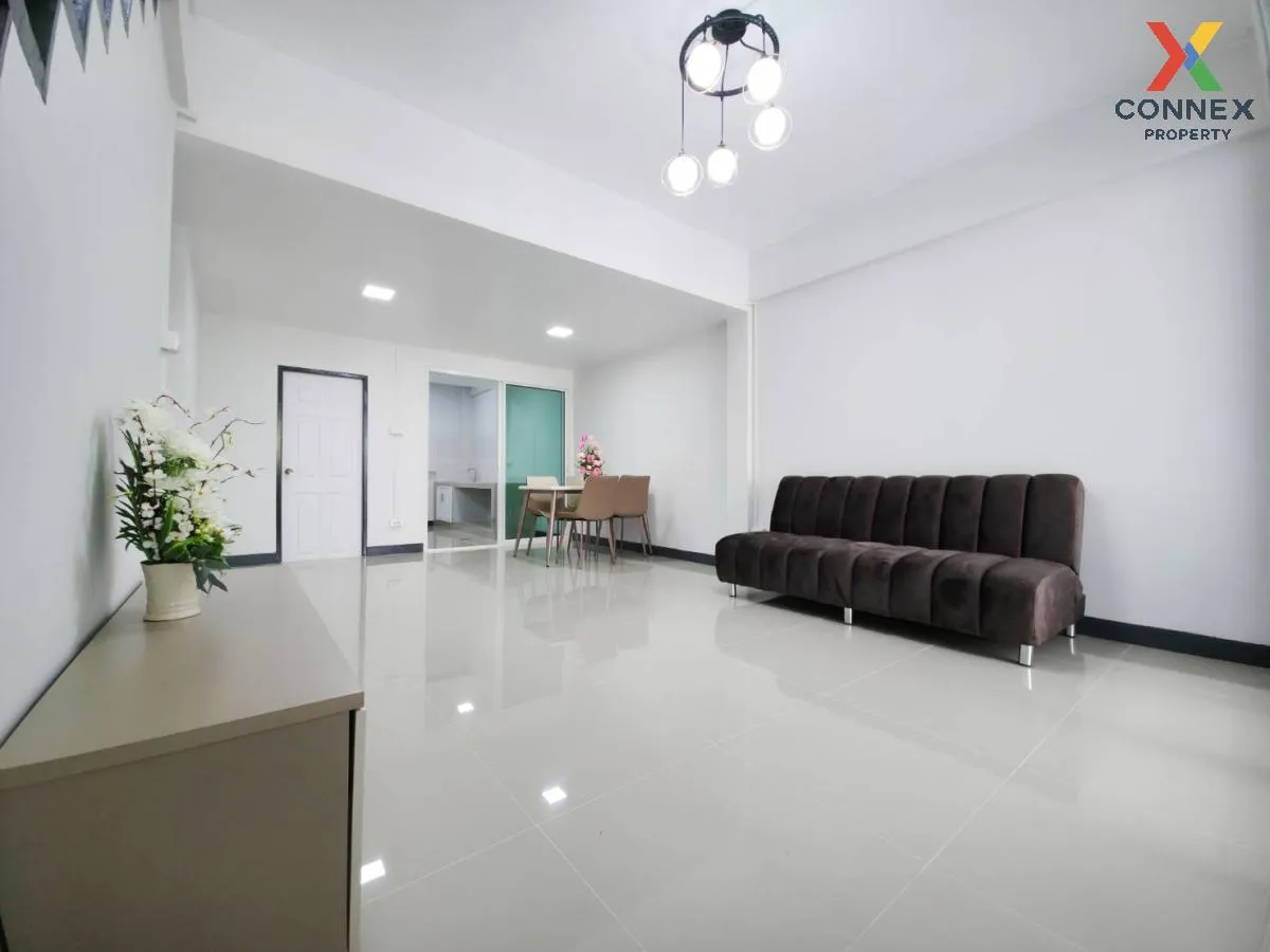 ขายทาวน์เฮ้าส์/ทาวน์โฮม  เมืองทองธานีโครงการ 4 รีโนเวทใหม่ คลองเก 3