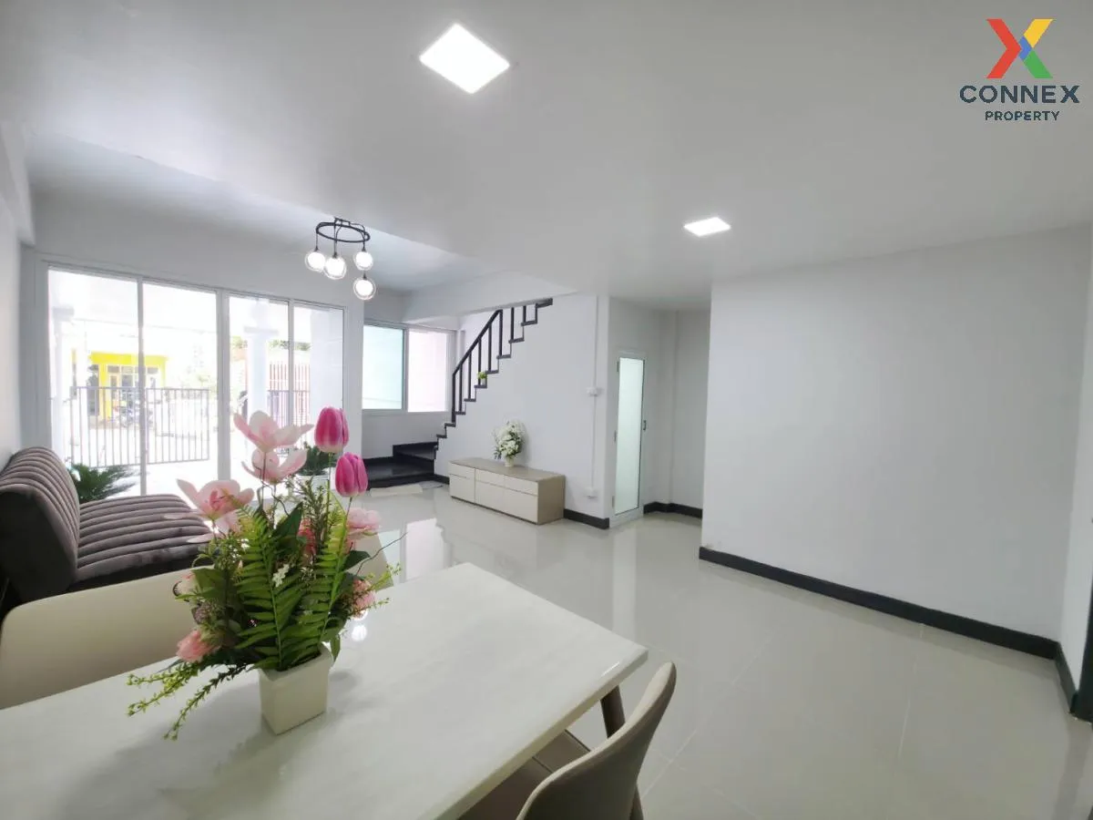 ขายทาวน์เฮ้าส์/ทาวน์โฮม  เมืองทองธานีโครงการ 4 รีโนเวทใหม่ คลองเก