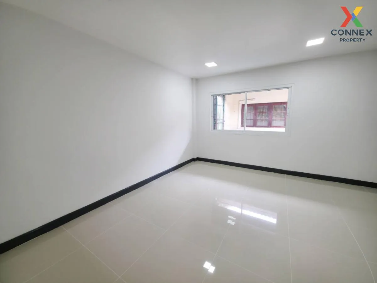 ขายทาวน์เฮ้าส์/ทาวน์โฮม  เมืองทองธานีโครงการ 4 รีโนเวทใหม่ คลองเก