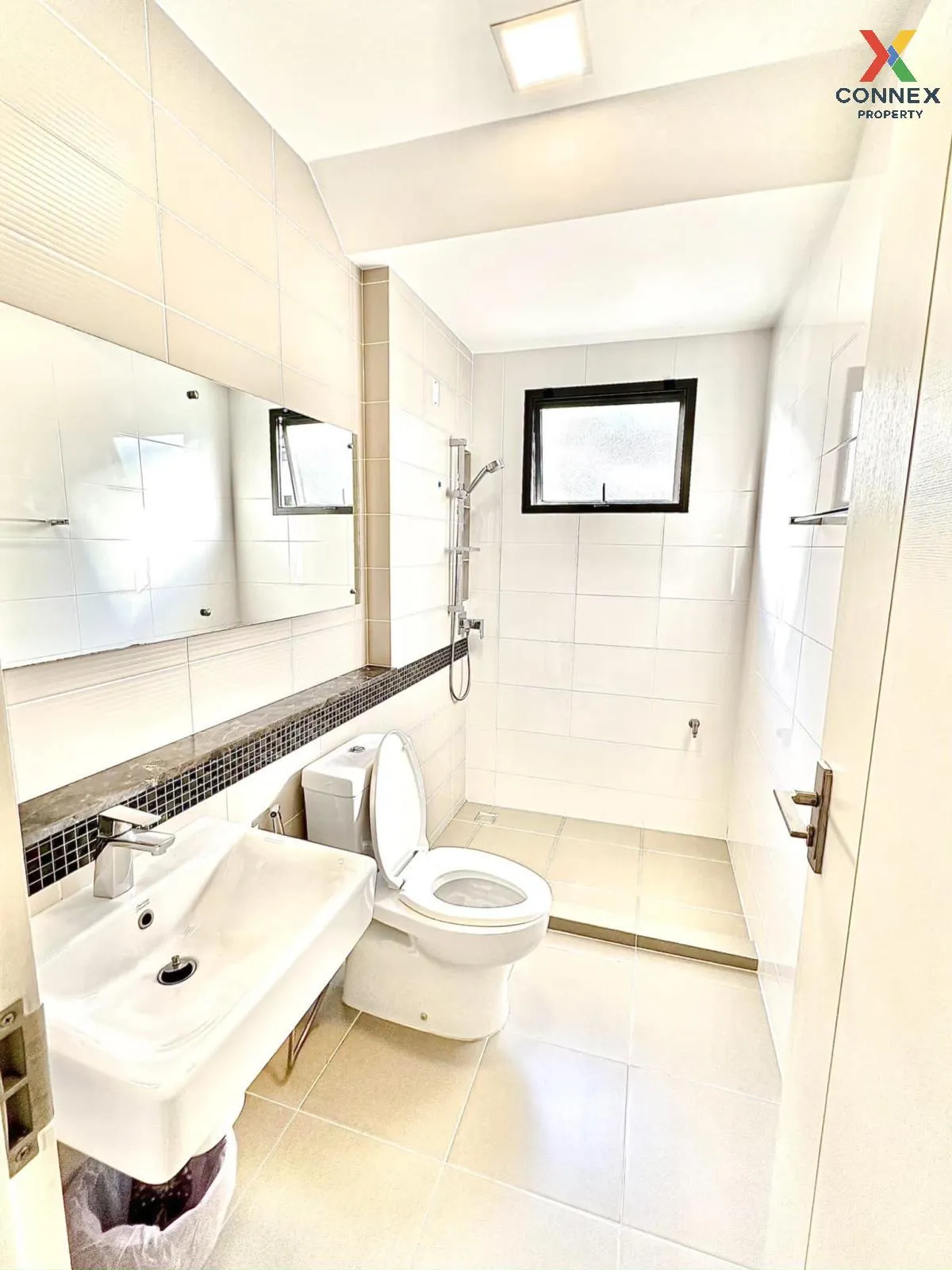 For Sale House , Mantana Srinakarin - Bangna , Bang Kaeo , Bang P
