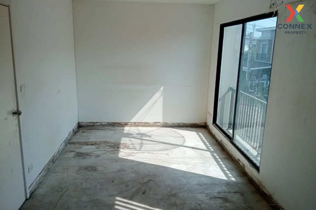 For Sale Townhouse/Townhome  , The Connect Suvarnabhumi 2 , Racha 3