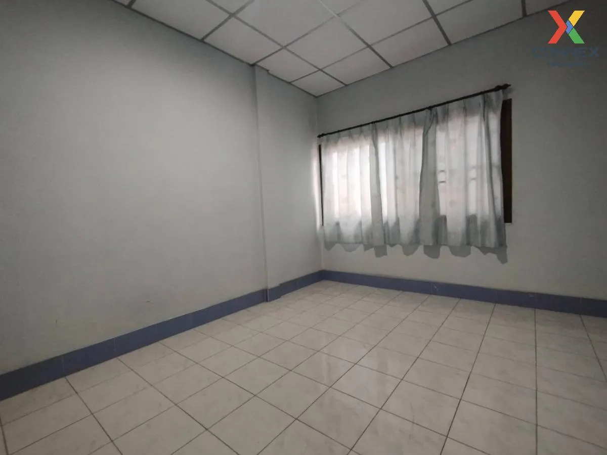 For Sale Townhouse/Townhome  , Baan Thaweethong 2 , MRT-Tippawan 