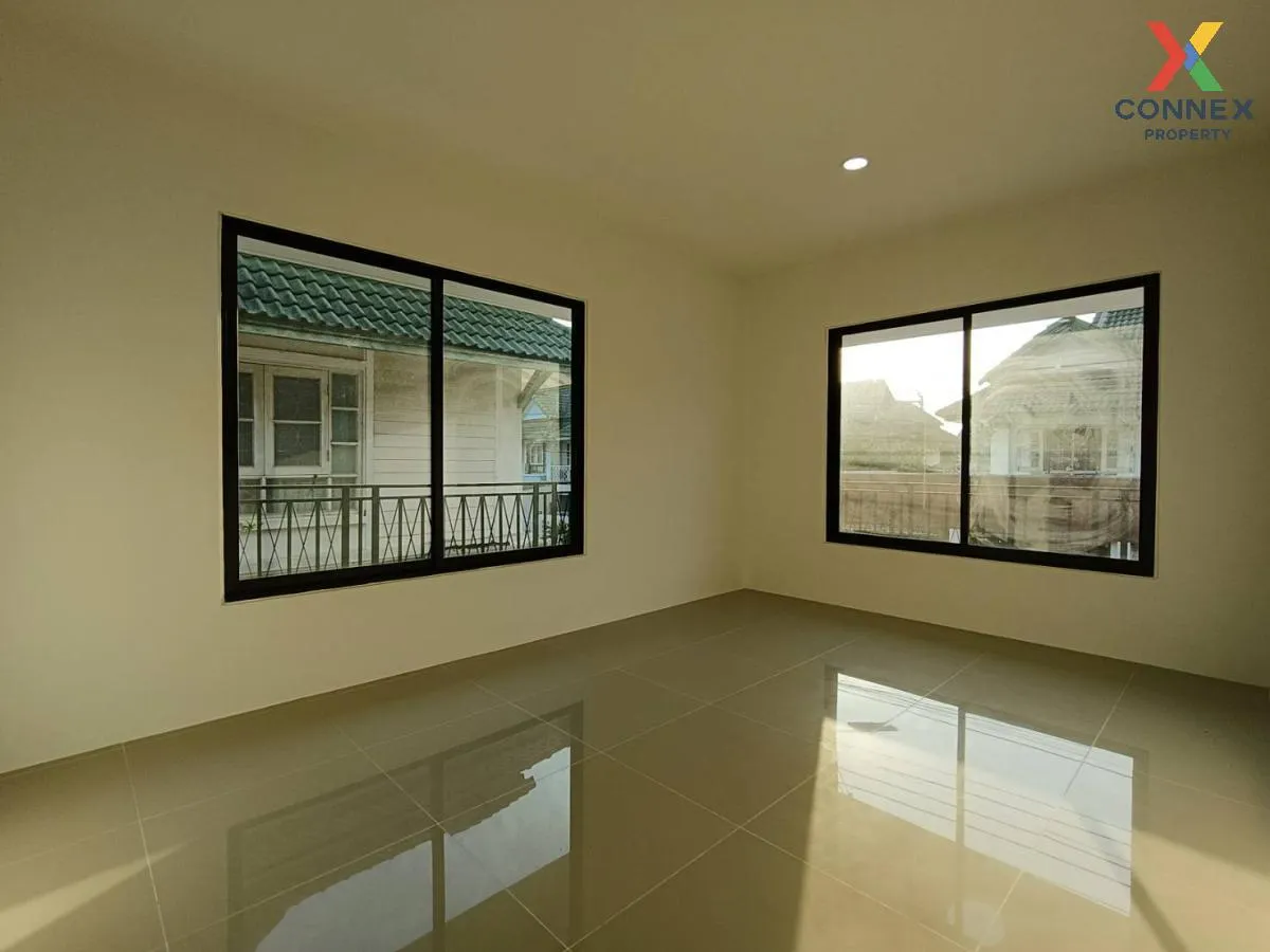 For Sale Townhouse/Townhome  , Baan Pruksa 12 Rangsit-Klong 3 , wide frontage , newly renovated , Khlong Sam , khlong Luang , Pathum Thani , CX-114452