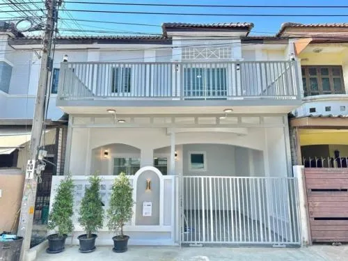 For Sale Townhouse/Townhome  , Baan Piyawararom 1 , newly renovated , Bang Bua Thong , Bang Bua Thong , Nonthaburi , CX-114857