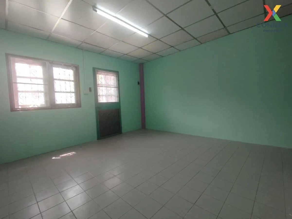 For Sale 2 - storey townhouse in Soi Ban Prong 15 Samut Prakan ,  3